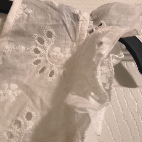 SHEIN Curve Eyelet Tank Top - Picture 4 of 4